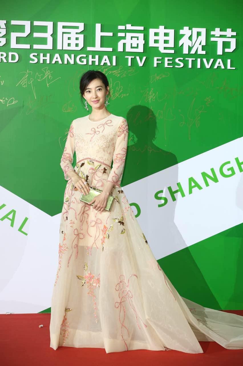 白玉兰红毯，欢乐颂4美集体败北，姚晨膀大唯她最美