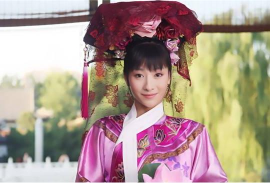 甄嬛传女演情感现状:小主丫鬟忙生娃恋爱,华妃单身