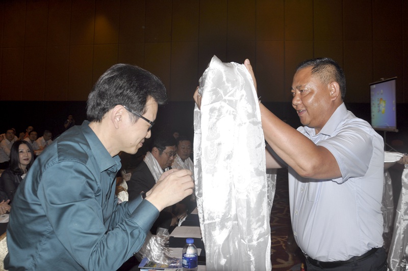 佘兴宇常务副书记在致辞中宣传了昌都资源优势,发展优势及政策优势