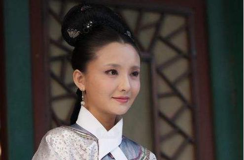 甄嬛传女演情感现状:小主丫鬟忙生娃恋爱,华妃单身
