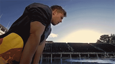 视觉脑高潮:这次是自带幻觉效果的跑酷