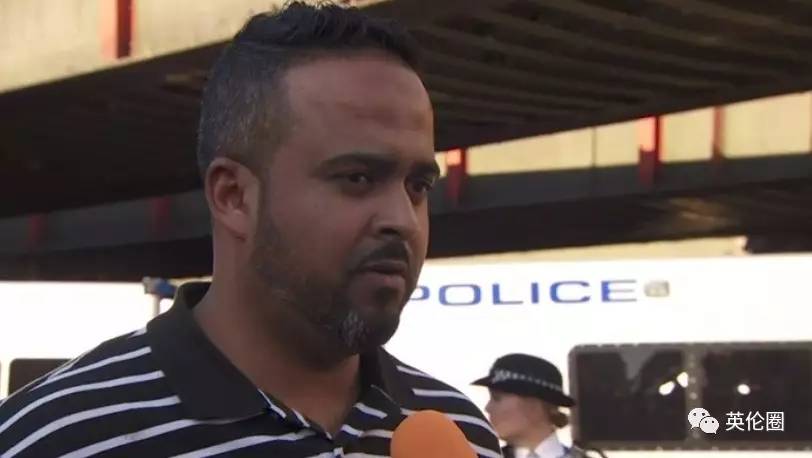 杀光穆斯林和不准碰他之间,是人性的一堵墙