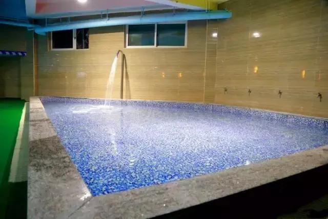 郑州湿身玩水竟有这么多选择温泉、水上乐园、游泳馆