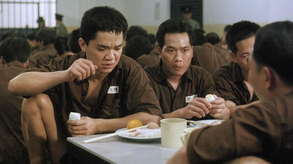 在监狱风云的监狱里什么样的人最容易被打呢