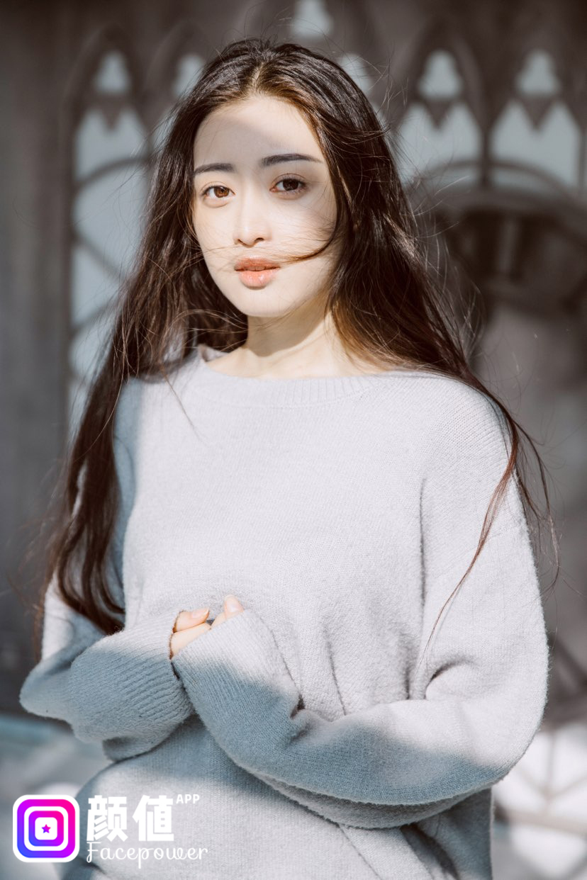 本期颜值红人:高艺蝶职业:浙江传媒2014级播音主持系本科学生