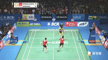 （红衣男接杀+上直线抢网分斜线）