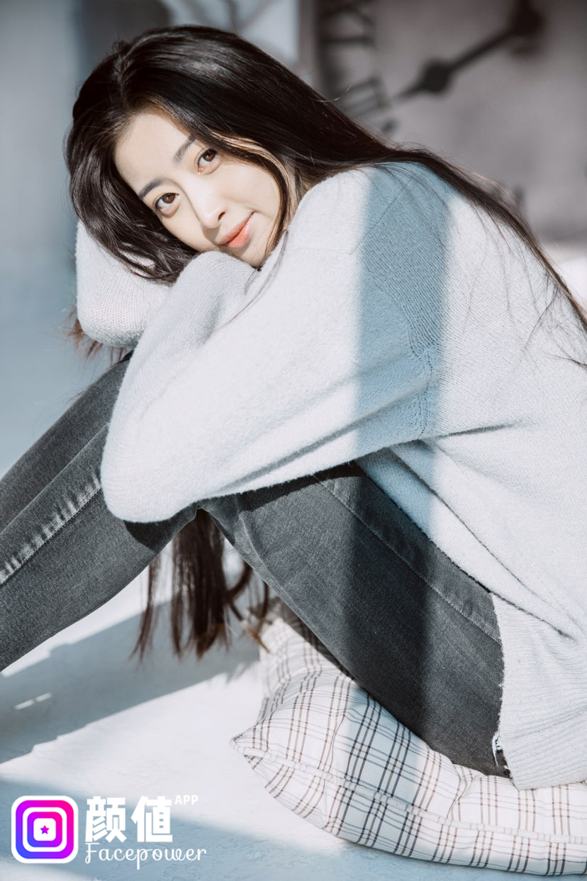 本期颜值红人:高艺蝶职业:浙江传媒2014级播音主持系本科学生