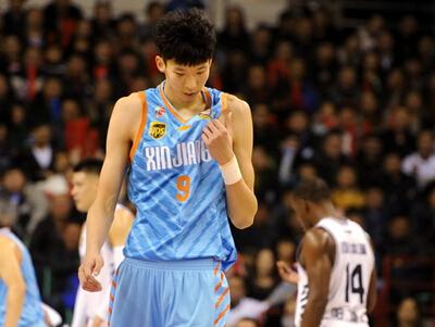 男篮不刻苦?因为赚钱容易!周琦的新工资没CB