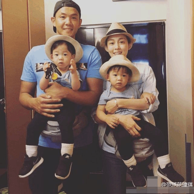 范玮琪38岁试管成功 谁料一怀就是双胞胎