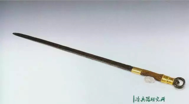 唐刀其实从未消失？揭秘“唐刀”的传承之路与诸多误解|唐刀|壁画|陕西_新浪新闻