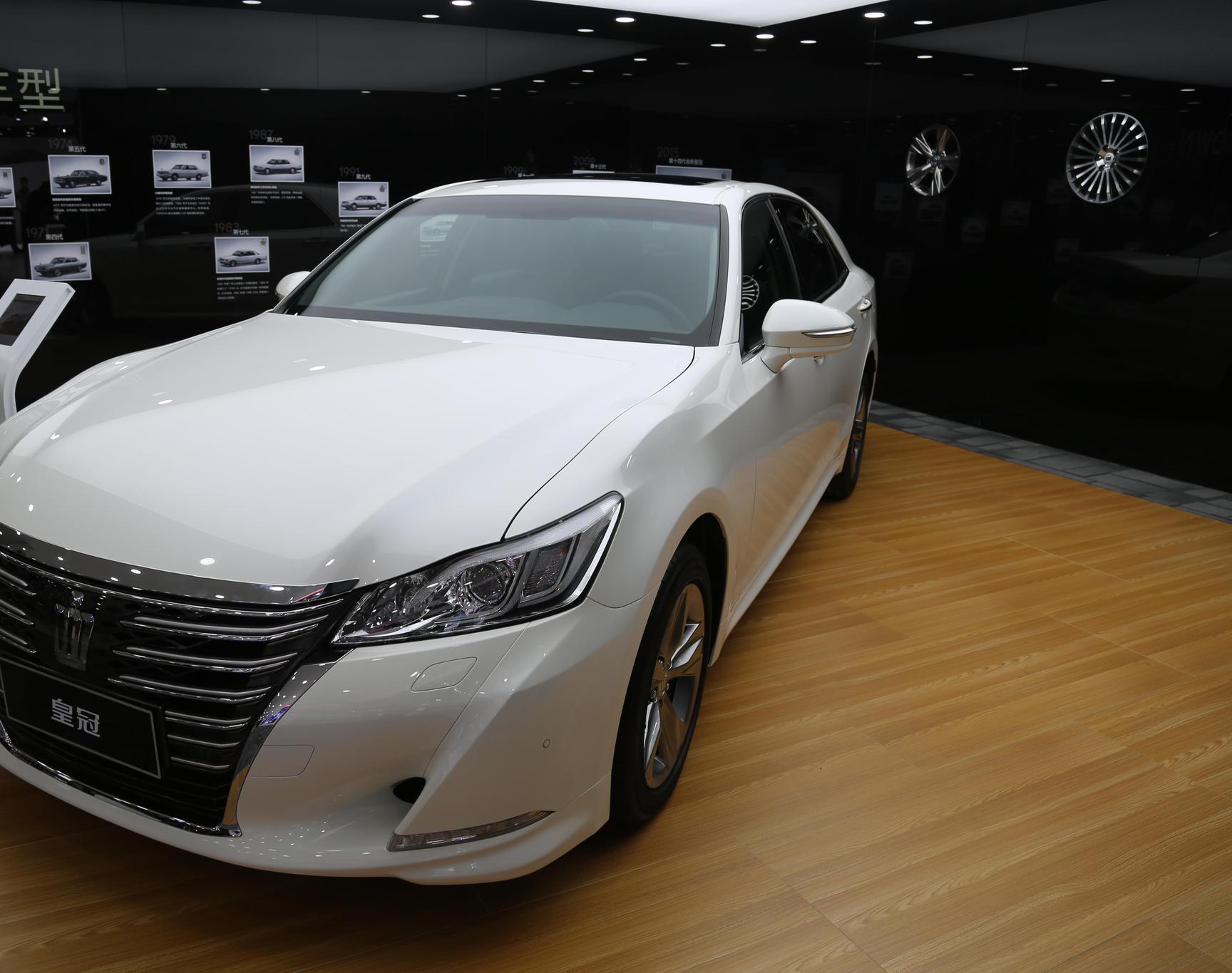 丰田第十四代全新皇冠,车展实拍!