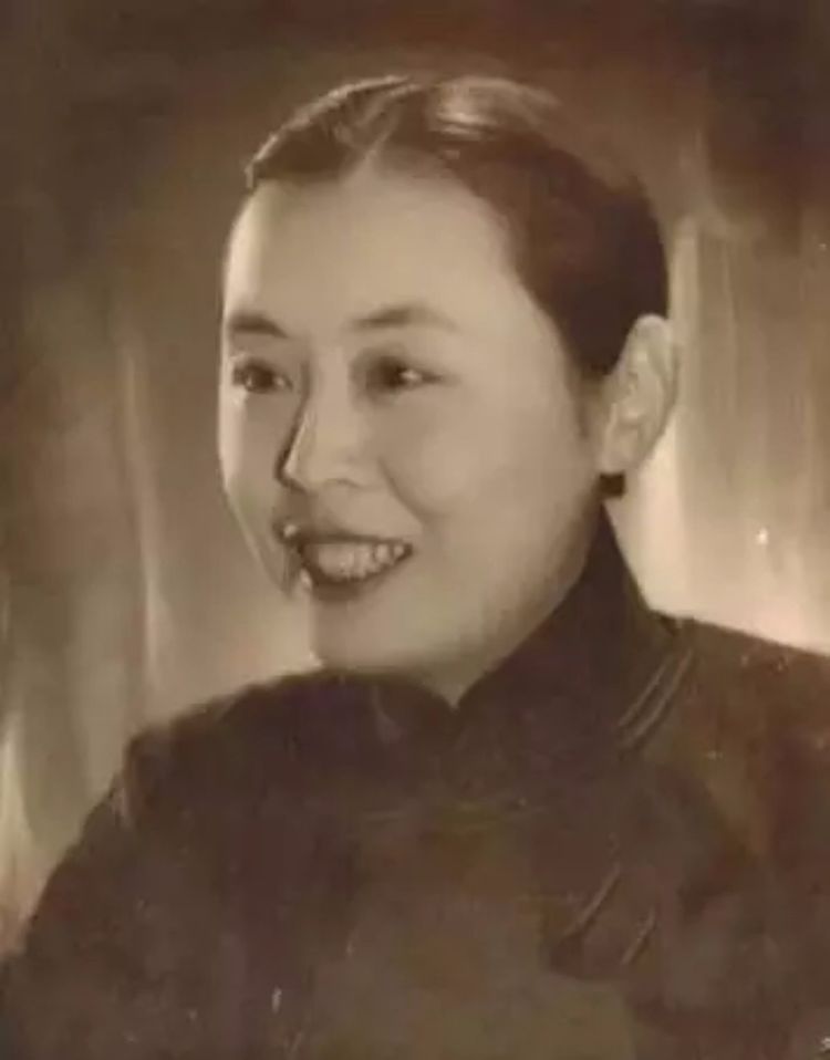她是中國近代離婚第一人，感謝徐志摩當年離婚之恩！