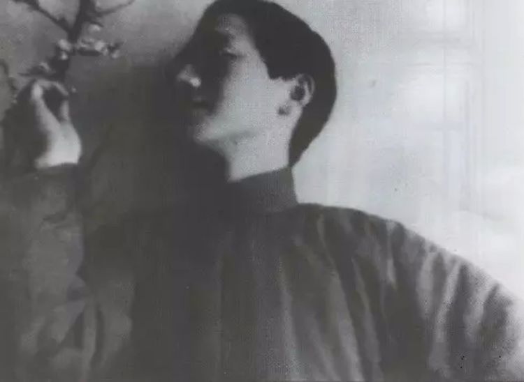 她是中國近代離婚第一人，感謝徐志摩當年離婚之恩！