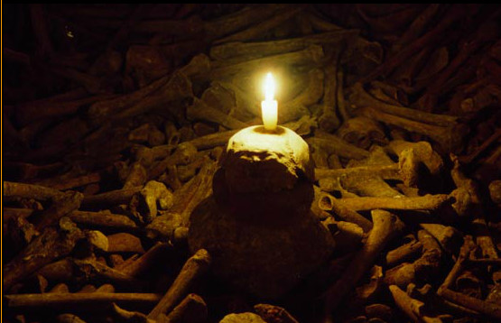 古墓中永不熄灭的长明灯,真的存在吗?