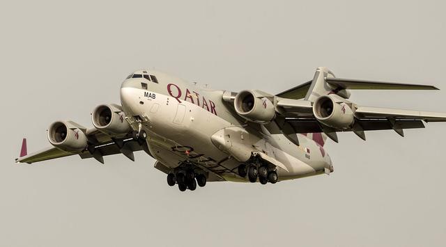 卡塔尔惨遭禁运喝不上鲜奶,四千头牛乘坐战略运输机