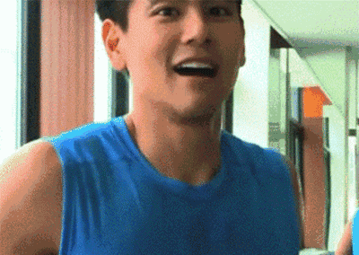 彭于晏也曾大尺度出镜,被劈腿,掰弯还成余文乐备胎