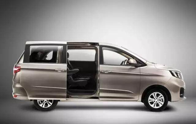 全能七座MPV,油耗6.7L,买5万叫板五菱神车!