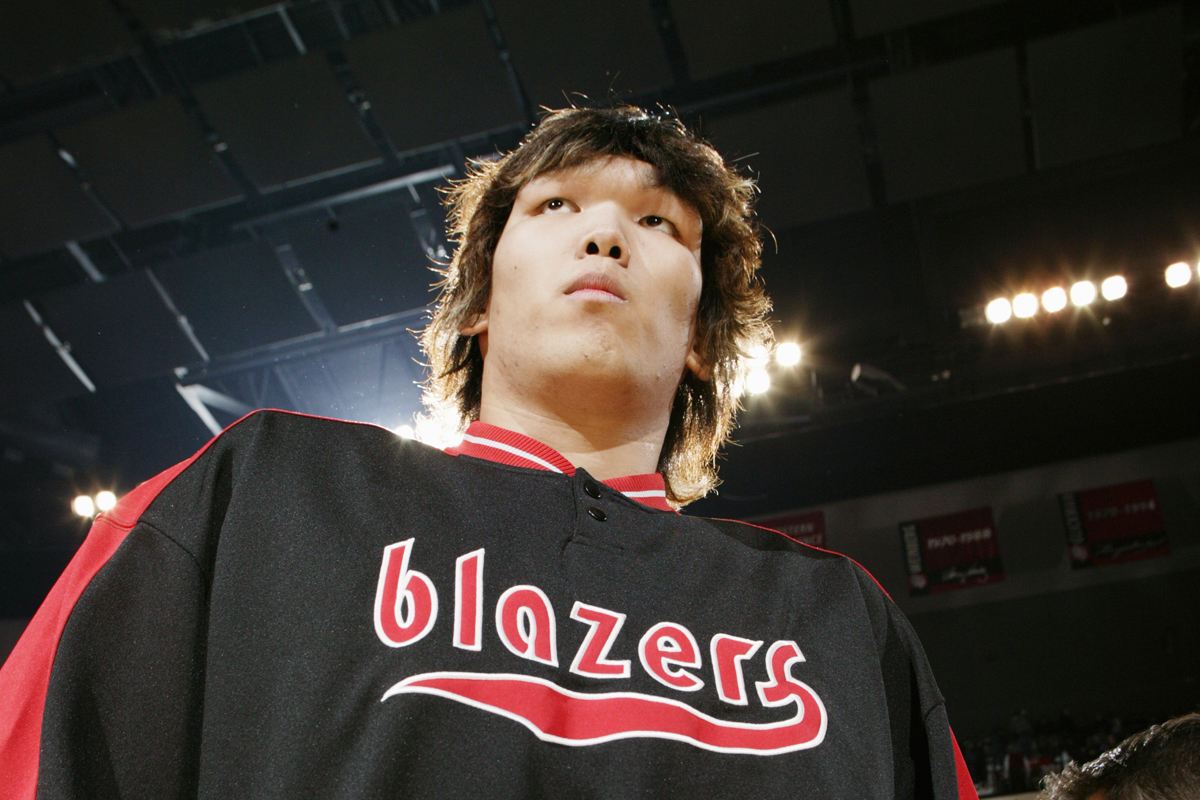 他曾是韩国第一中锋扬言打爆姚明,人丑但老婆却很美|姚明|河升镇|韩国