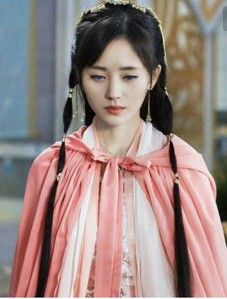 是一部很有名的网络小说,女主角的原型人物就跟鞠婧祎有很多相像之处