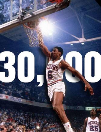 j博士十大最经典的时刻,首创罚球线起跳扣篮