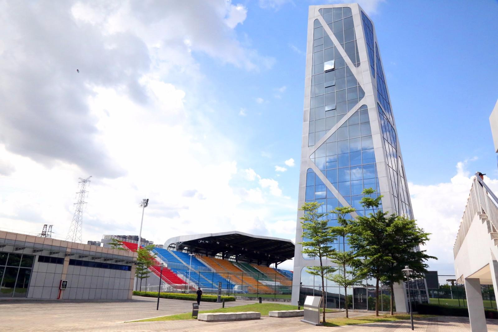 深圳人 松岗体育中心今天要开馆啦 赶紧约起来