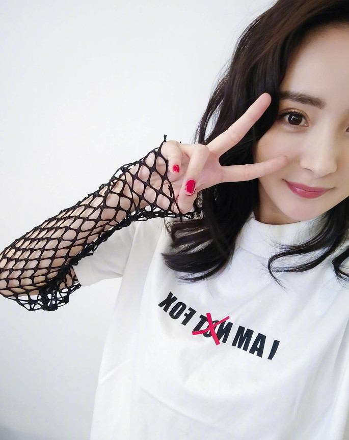 杨幂女神气质燃到了国外!被日本网友表白越长越少女