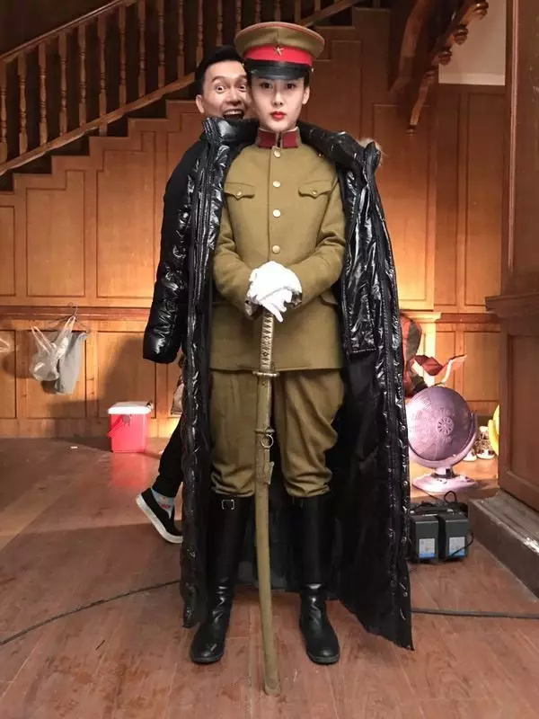 李嘉熙出道三年小公主蜕变百变女王