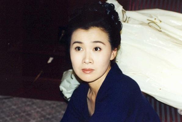 陈道明对她赞不绝口,41岁去世前在病房还得金鹰奖|李媛媛|陈道明