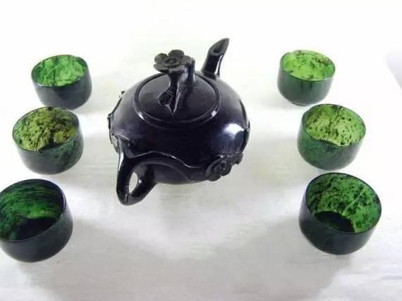 嘉峪关之夜光杯