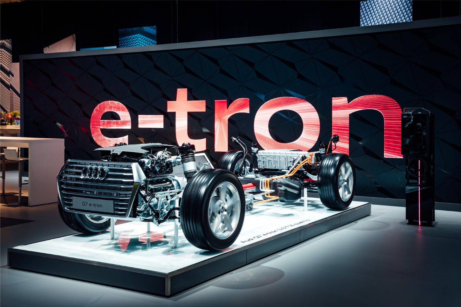 奥迪:忘掉汽车,开始数字化生存