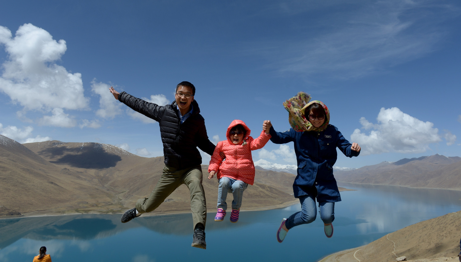 爱是有故事的旅行,穿越滇藏线带着四岁女儿的全家行