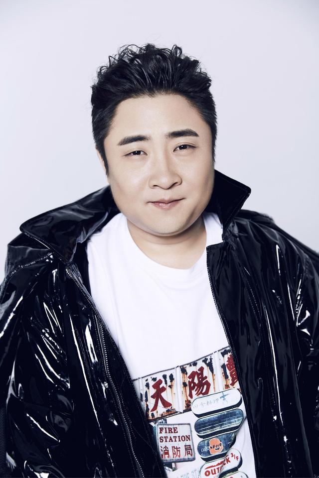 看乔杉演绎"时尚尴尬码"的养成!