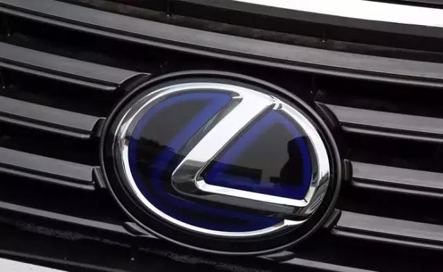 上半年，豪华品牌格局初见分晓，缠斗仍将继续