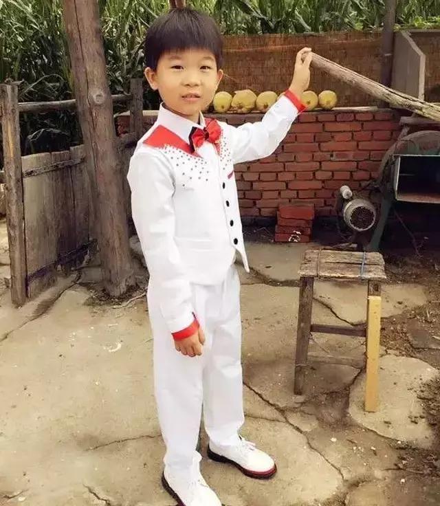 4岁出道,10岁已有50多部作品,他是下个张一山?