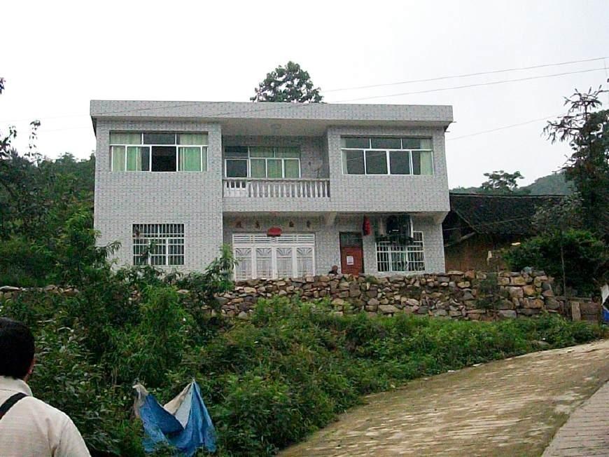 农村新修建房屋可以办房产证,但这类农民办不了