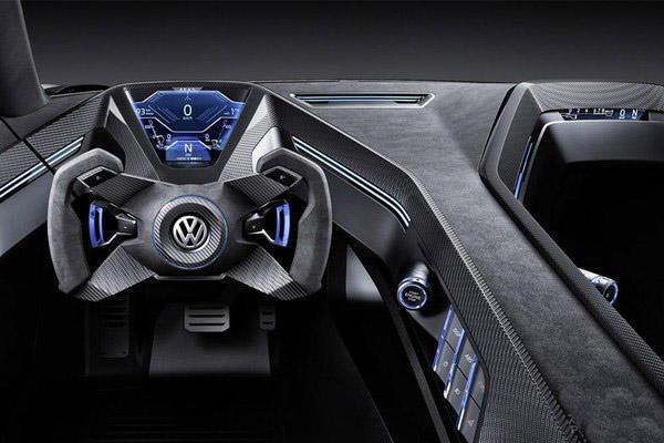 6t和两个电动机,两者共同输出最大马力可达400马力,峰值扭矩达到了670