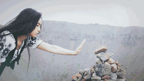 回眸一笑百媚生,女神看起来就是有味道