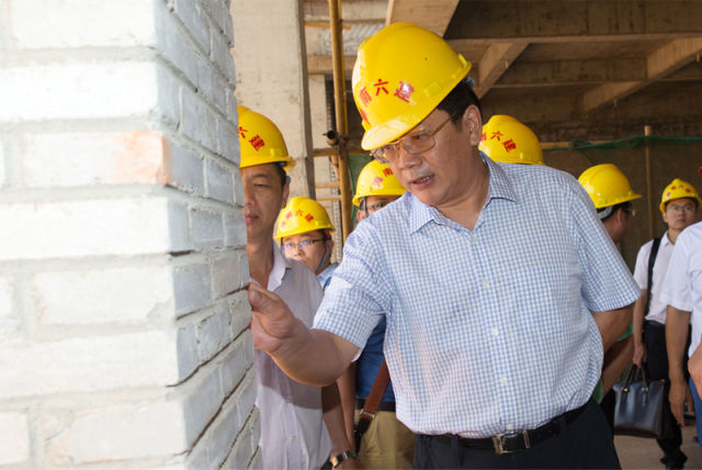刘登山:保护生态中开发建设 促进经济可持续发展
