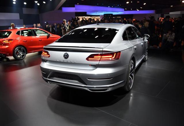 这才是最美大众车，30万轿跑造型，还买什么宝马3系