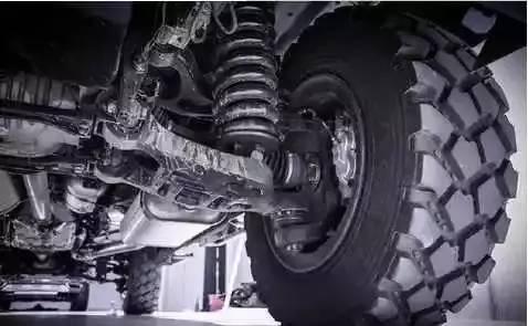 东风猛士敢和悍马pk的国产硬派suv