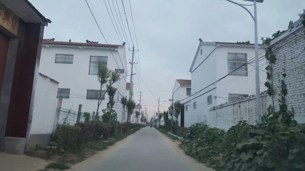 北方农村的变化,得益于新农村建设,气派的农村大队部!