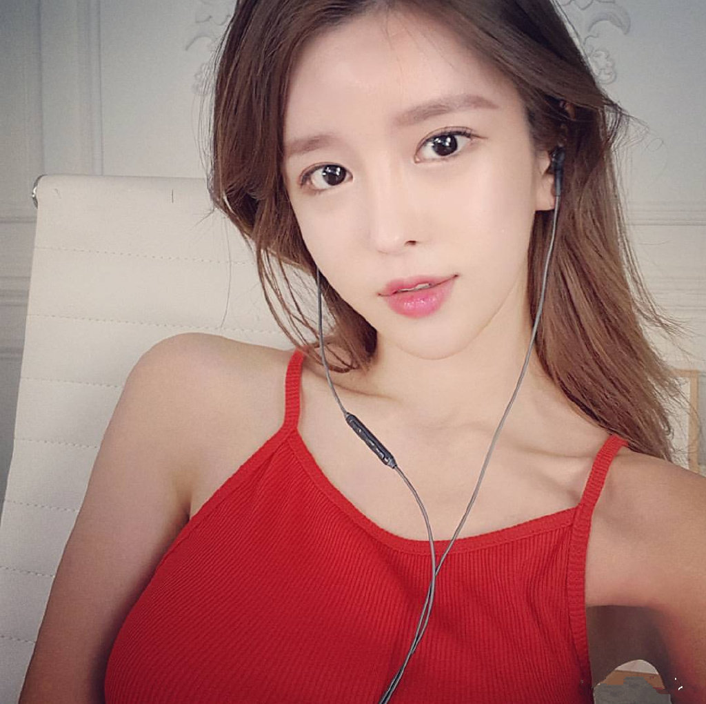 尹素婉称不会继续在国内直播