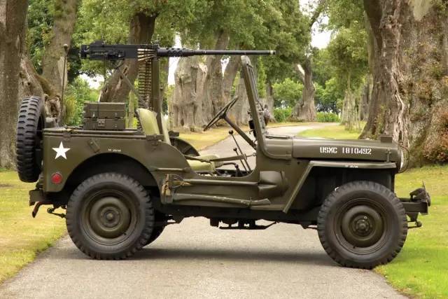 我们最早认识的吉普车,其实是在打仗的年代