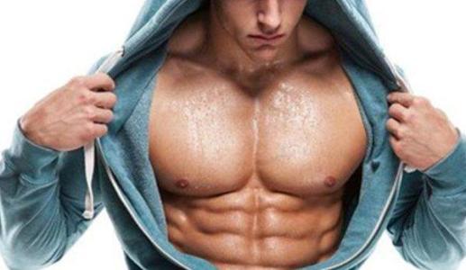 如何锻炼出完美胸型？健身计划和健身动作都很重要。