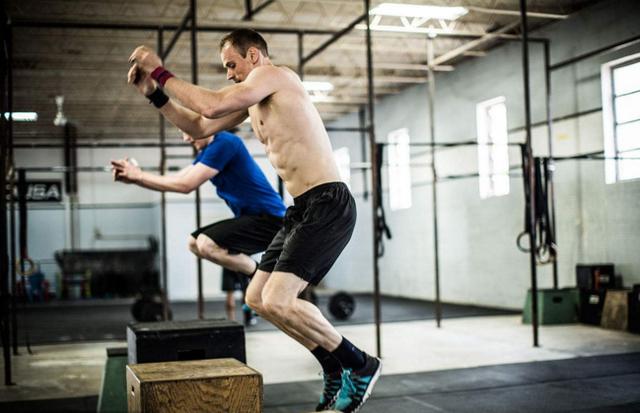 考验技巧与灵活的跳箱训练，挑战自己的跳高极限！！