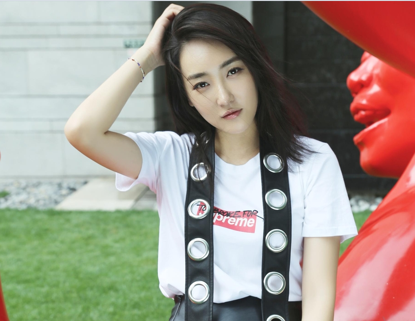 她演过壮士出川中的郑桂芳,拍性感迷人写真,她是谁|写真|高姝瑶|郑