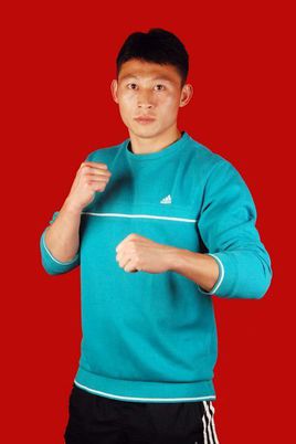 23岁散打冠军遭毒拳ko惨死,女友哭到抽搐|上官鹏飞|散打|比赛_新浪