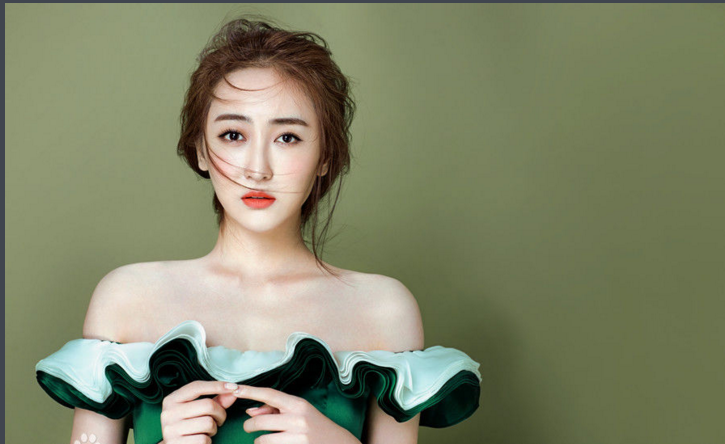 她演过壮士出川中的郑桂芳拍性感迷人写真她是谁