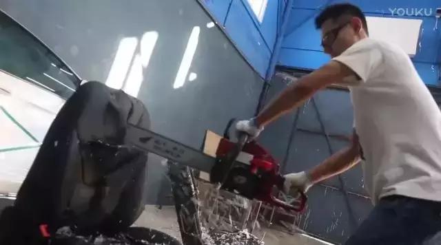 38号扒了WEY，李老鼠又砸了途昂，媒体换玩法了？