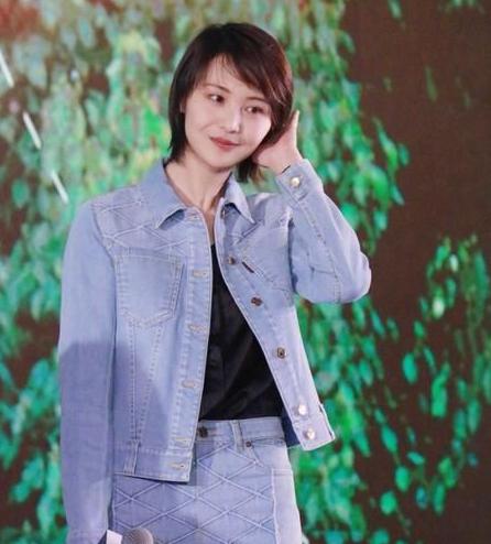 悲伤逆流成河郑爽发型 剪短发后就一发不可收拾了!